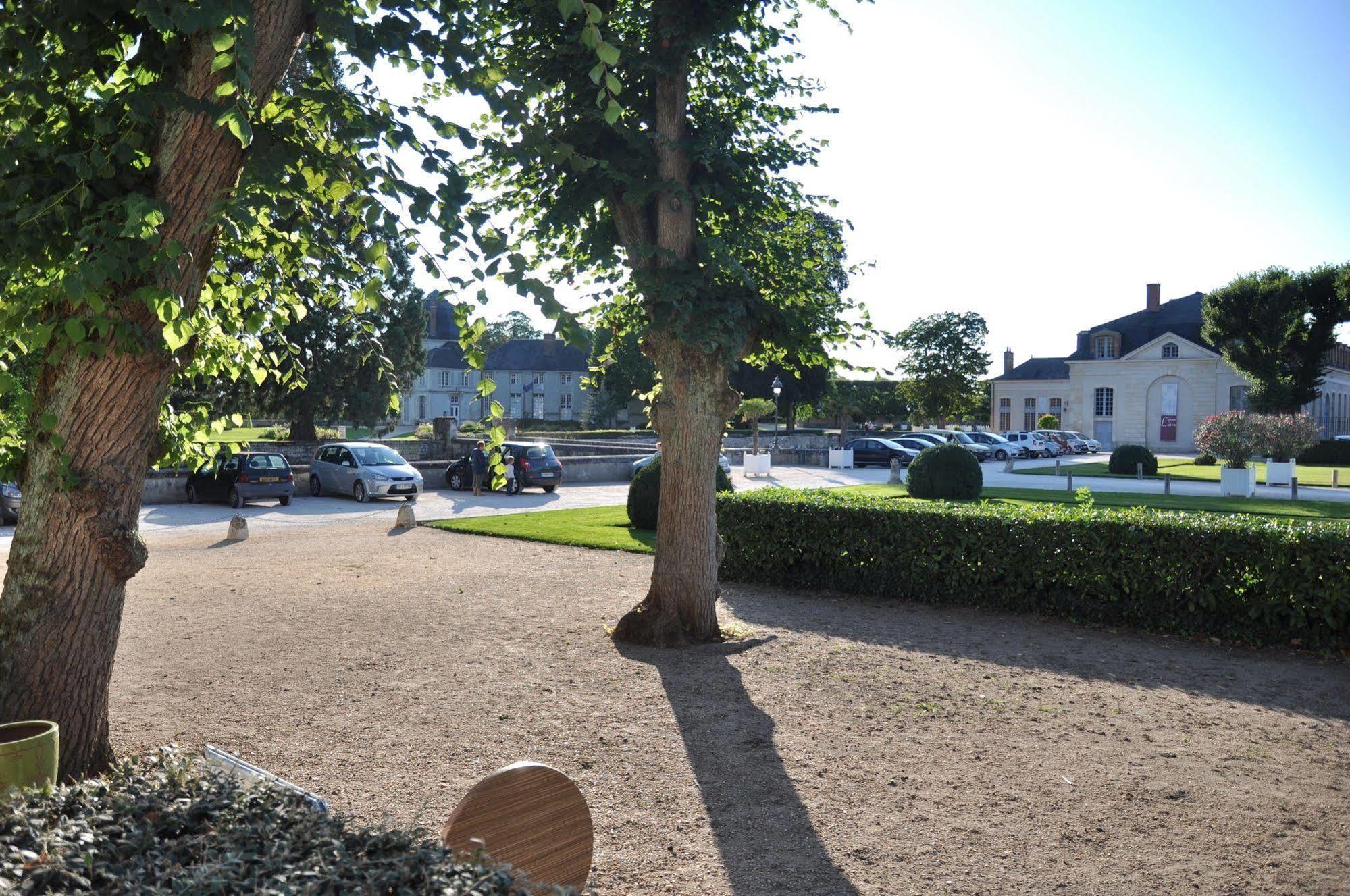 Hotel La Capitainerie Châteauneuf-sur-Loire Eksteriør billede
